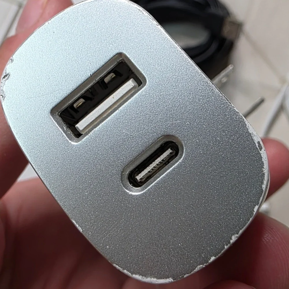 Belkin 37W USB PD Wall Charger PPS WCY006dq Silver Dual Port with 2 USB-C W4
